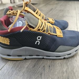 On cloud shoes size 8
